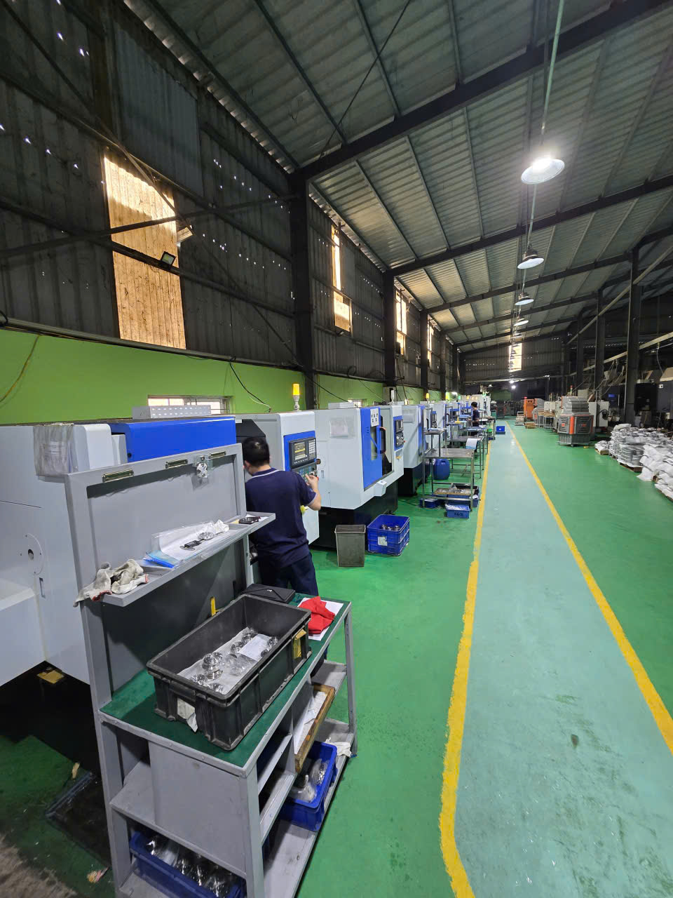 line máy tiện CNC