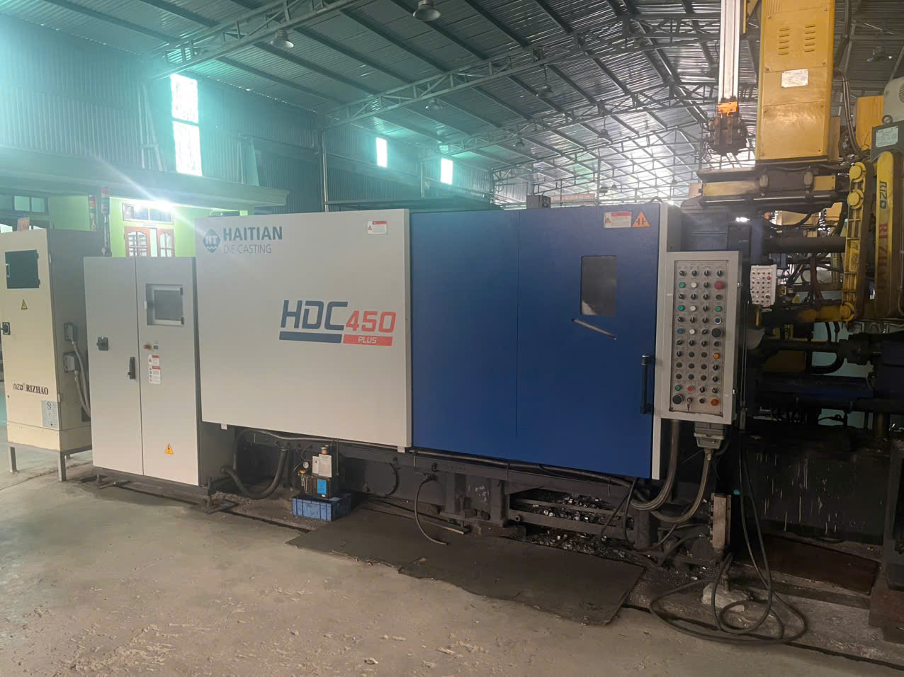 Máy đúc áp lực nhôm HDC-450-SF